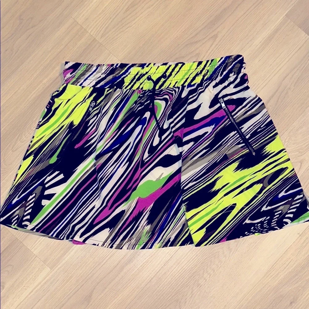 Fabletics Mini Mikah Skirt L Multi Colorful Elastic Waist Pockets Yoga Swim